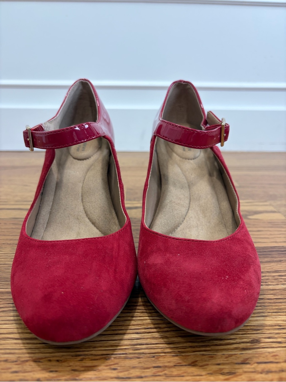 Giani Bernini Red Suede Mary Jane Heels (7) - Picture 4 of 9
